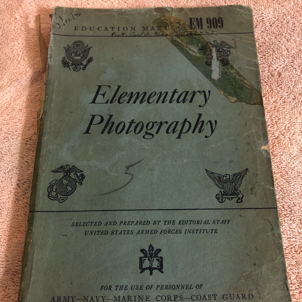 Vintage 1944 United States Armed Forces Elementary Photography #EM909